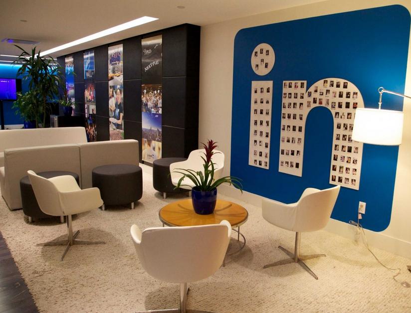 LinkedIn Marketing: How to Build a Network of Quality Contacts in 2021?