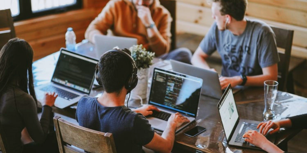 04 Top Workplace Transformation Technologies That Are Evolving Your Office In 2021